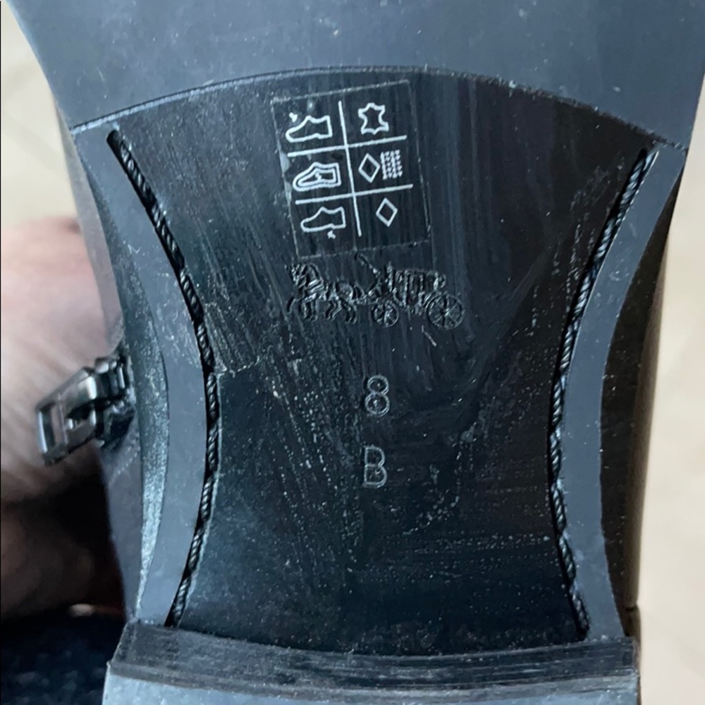 Boots 🥾 - Picture 6 of 6